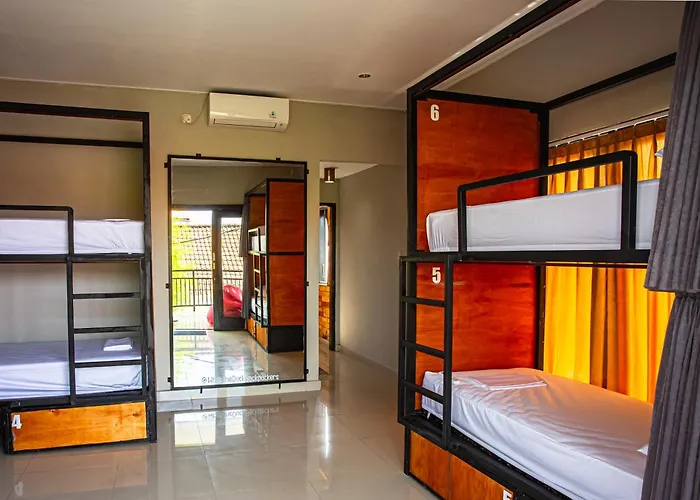 What The Duck Backpackers بيت شباب تْشانغو